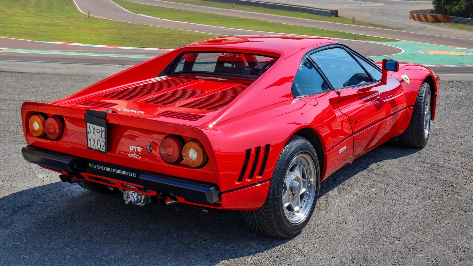 Ferrari 288 GTO in Maranello