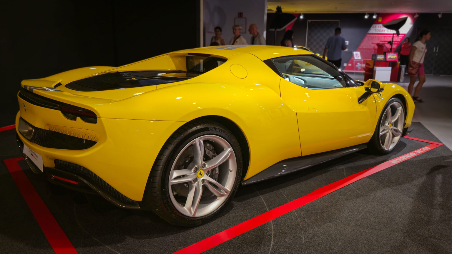 Ferrari 296 GTB