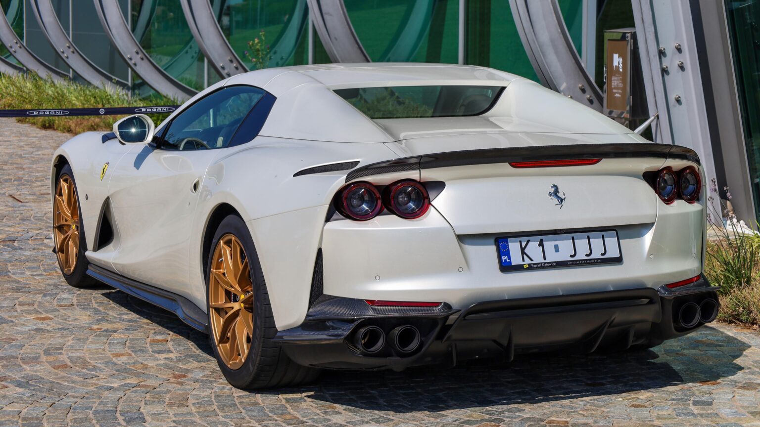 Ferrari 812 GTS
