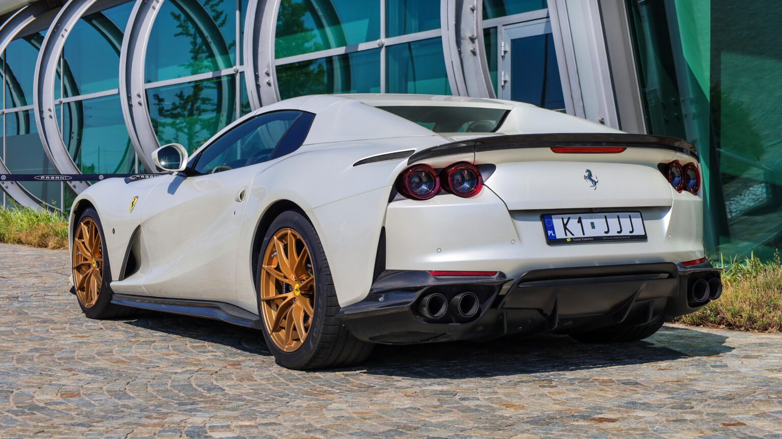 Ferrari 812 GTS