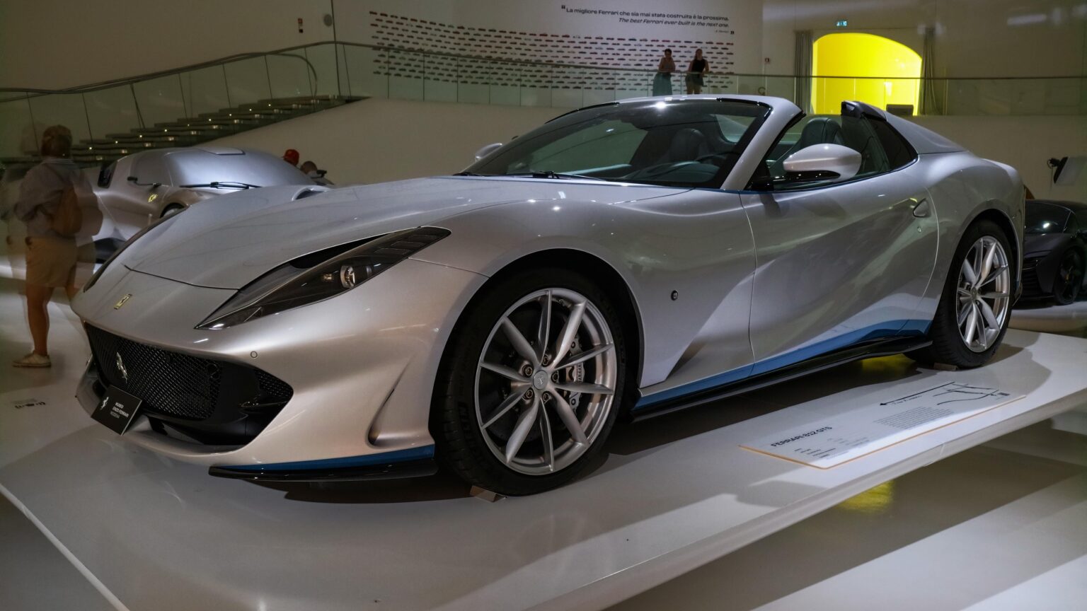 Ferrari 812 GTS