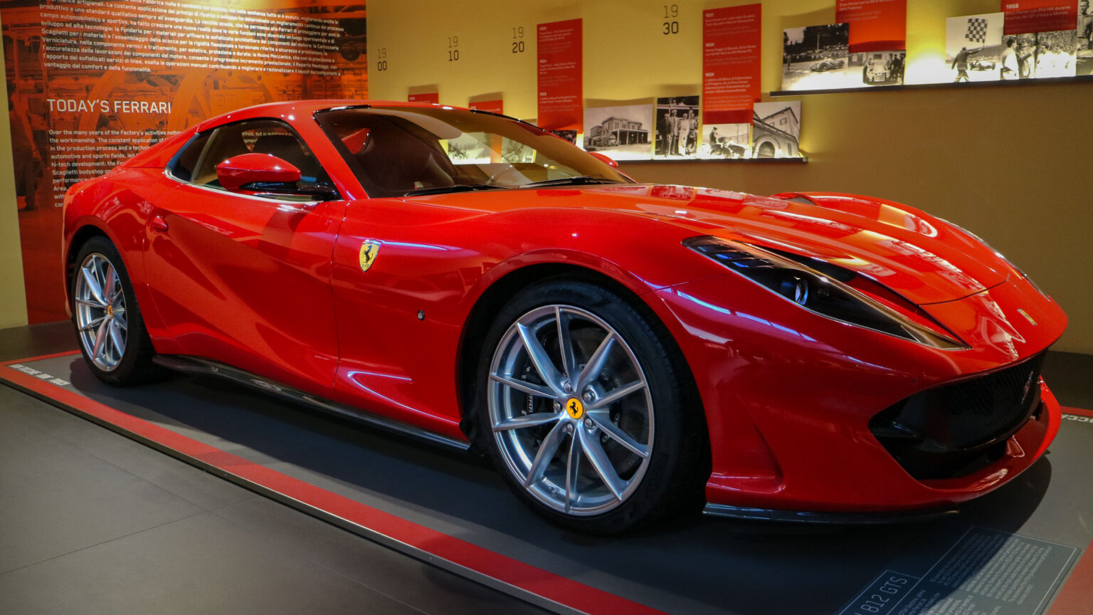 Ferrari 812 Superfast 