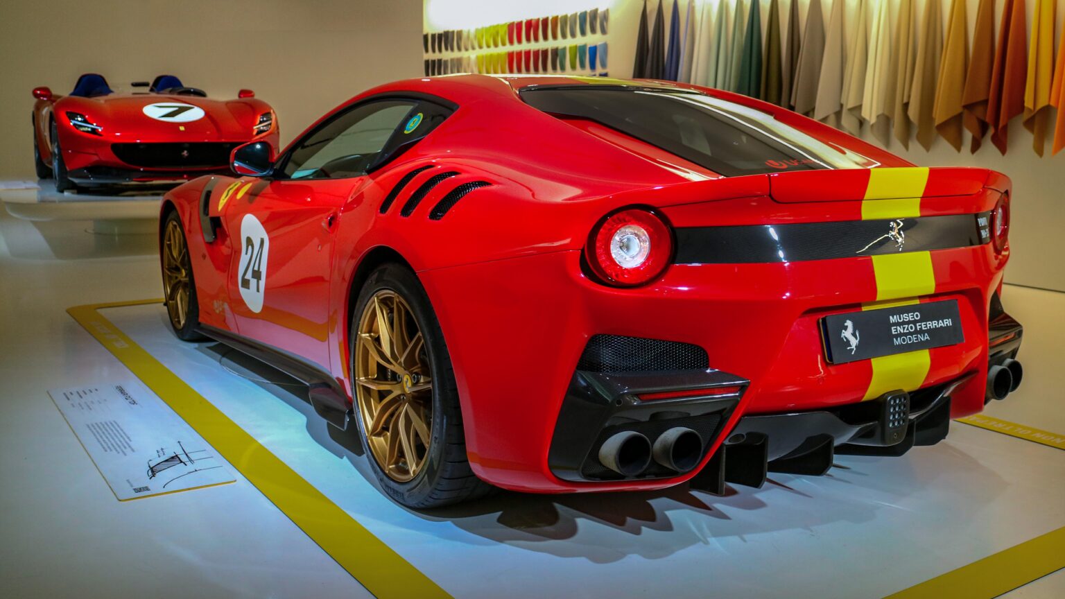 Ferrari F12tdf 