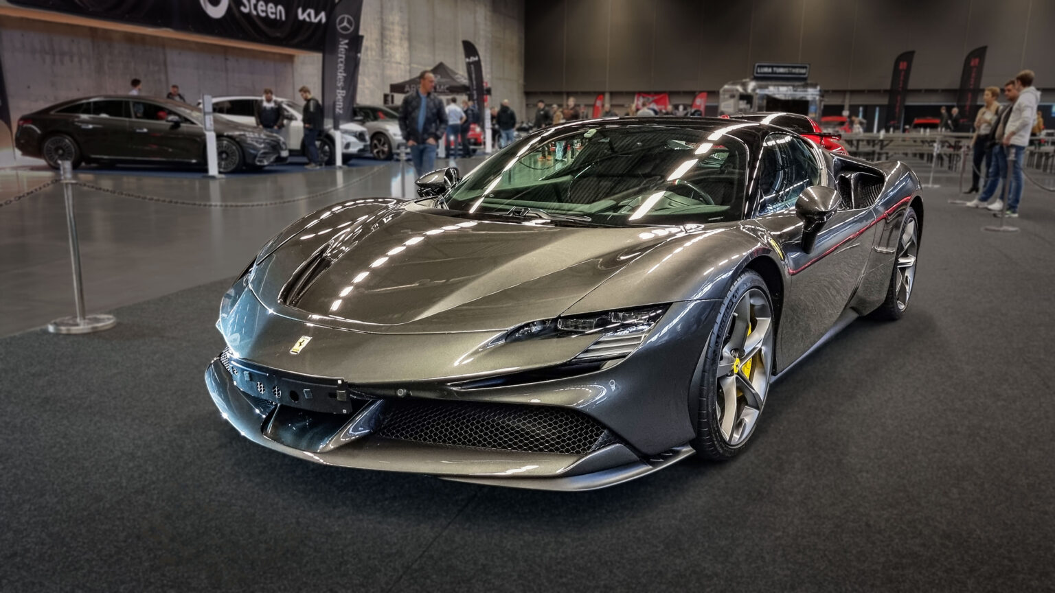 Ferrari SF90