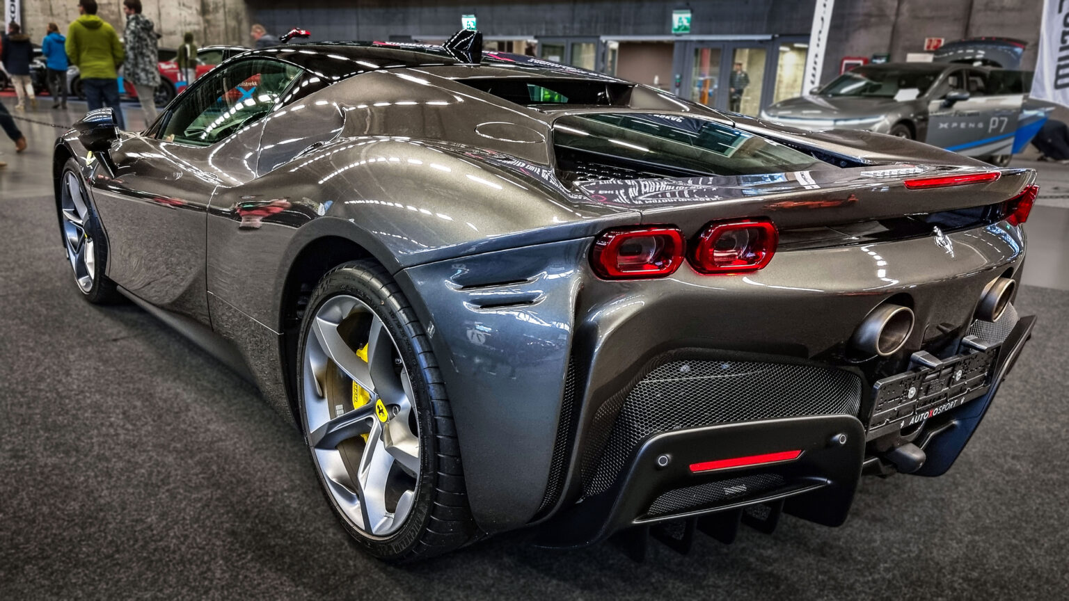 Ferrari SF90