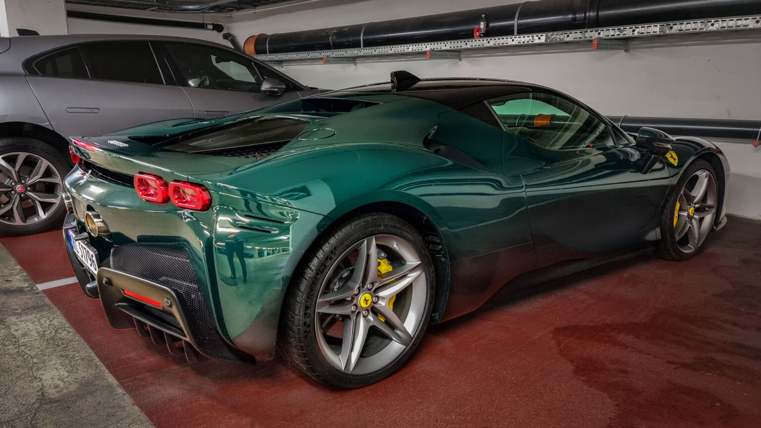Ferrari SF90 in Stavanger