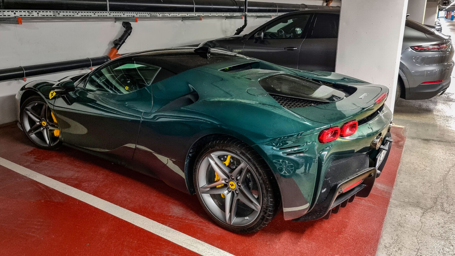 Ferrari SF90 