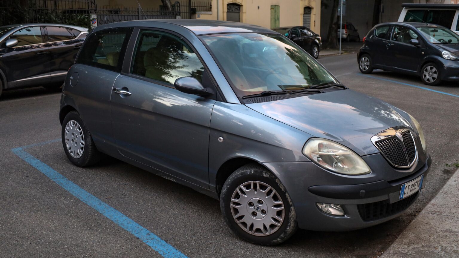 Lancia Y