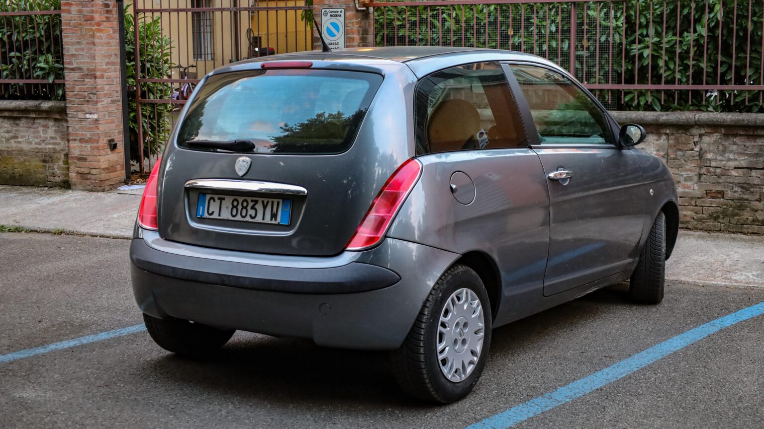 Lancia Y