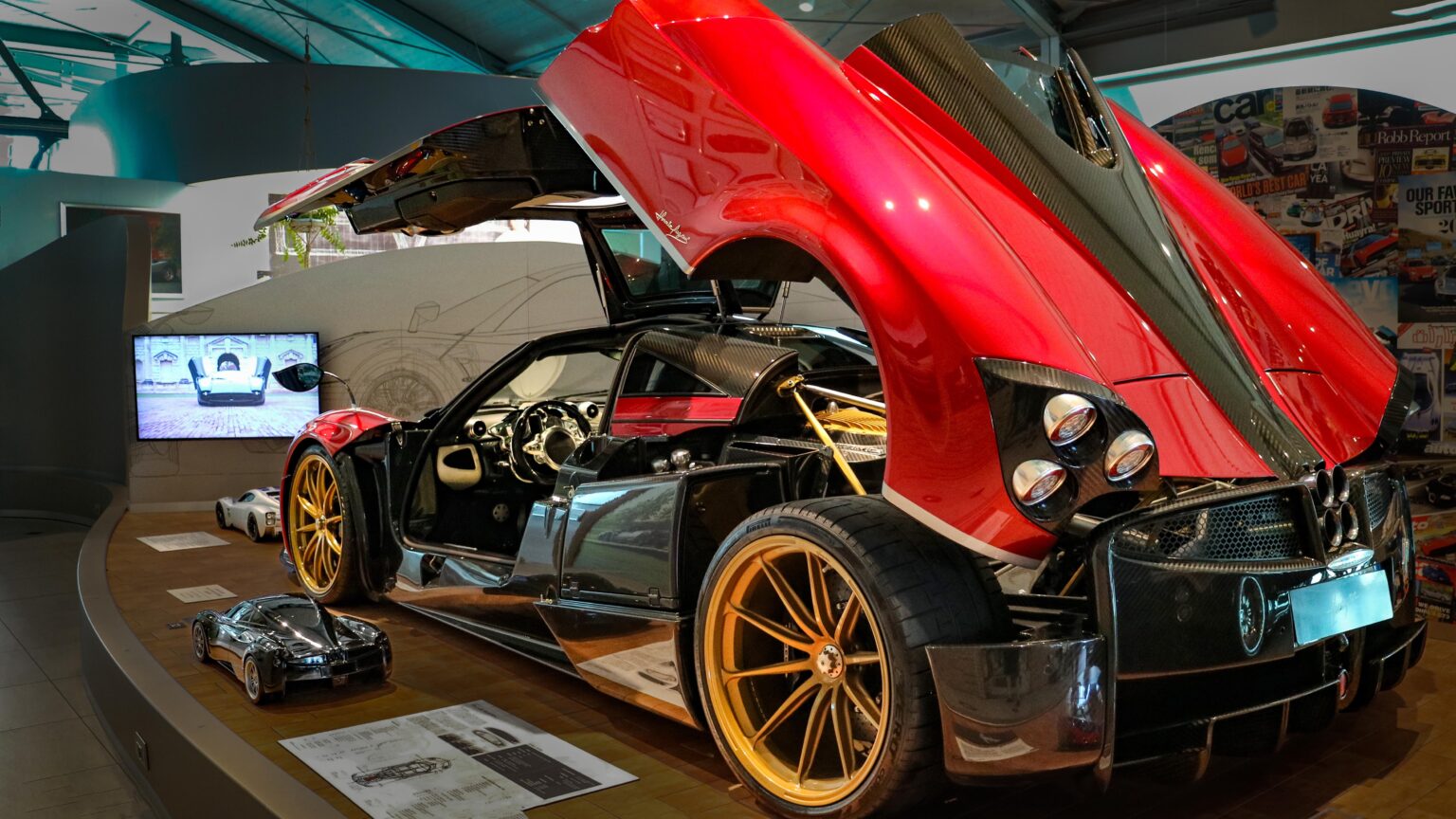 Pagani Huayra 