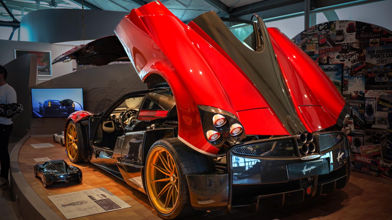 Pagani Huayra 