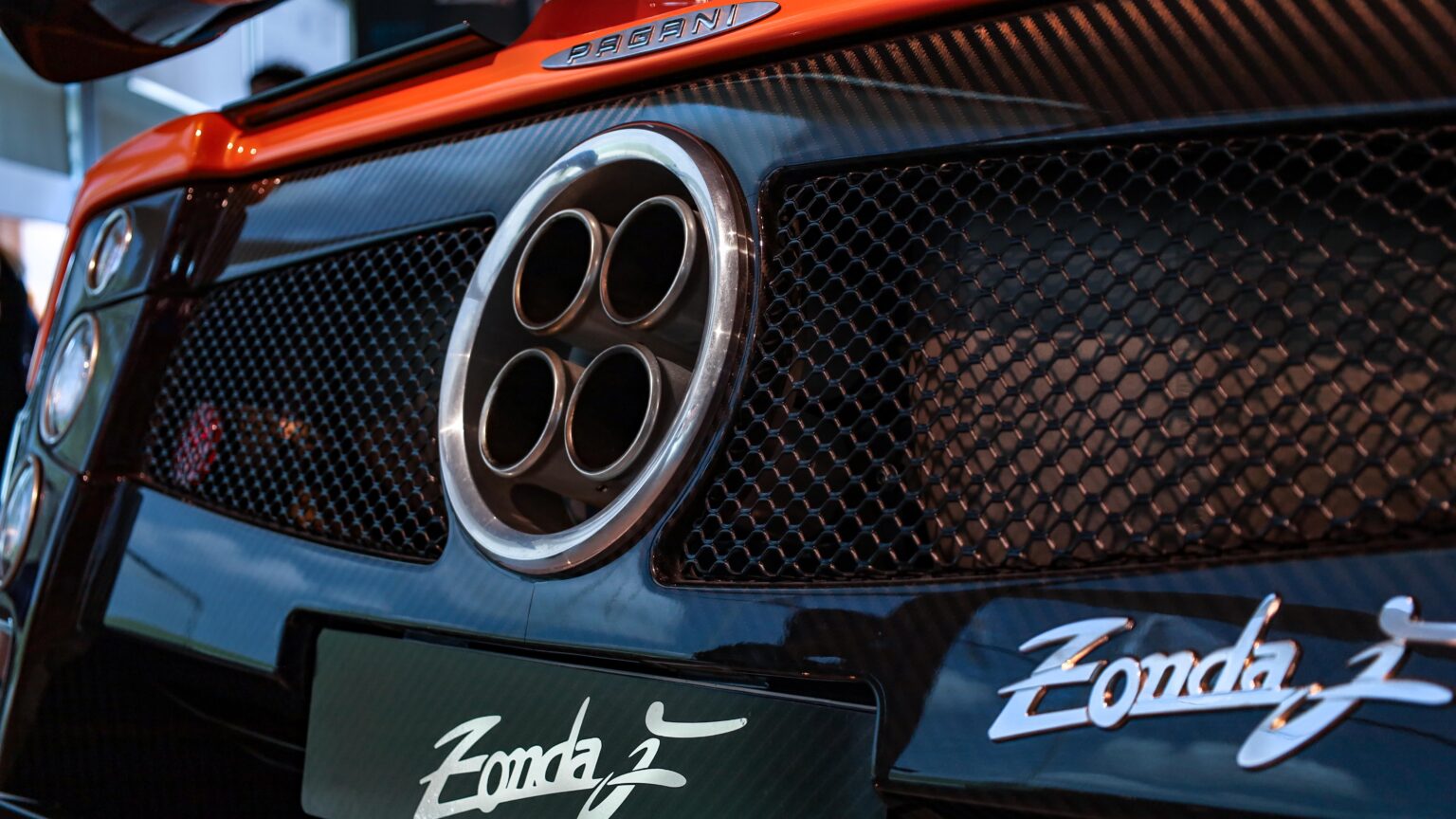 Pagani Zonda F 