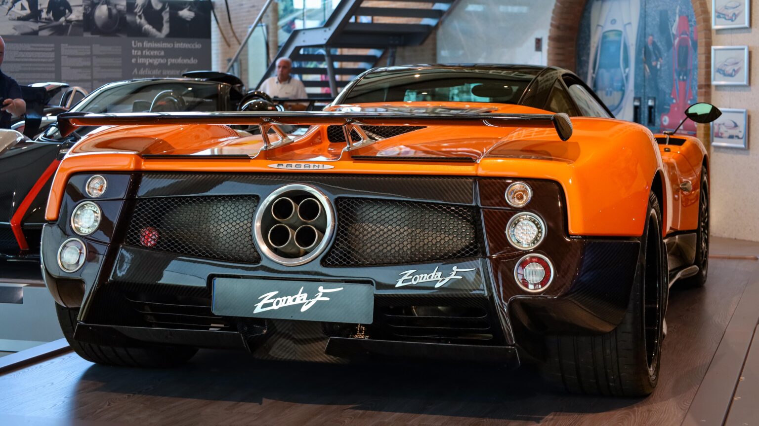 Pagani Zonda F 