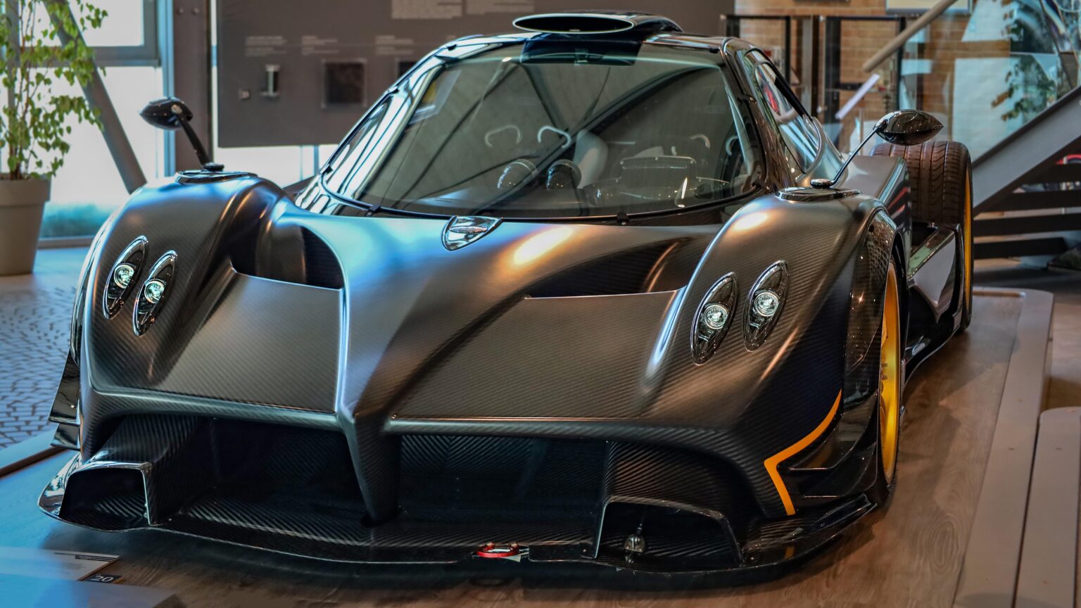 Pagani Zonda R