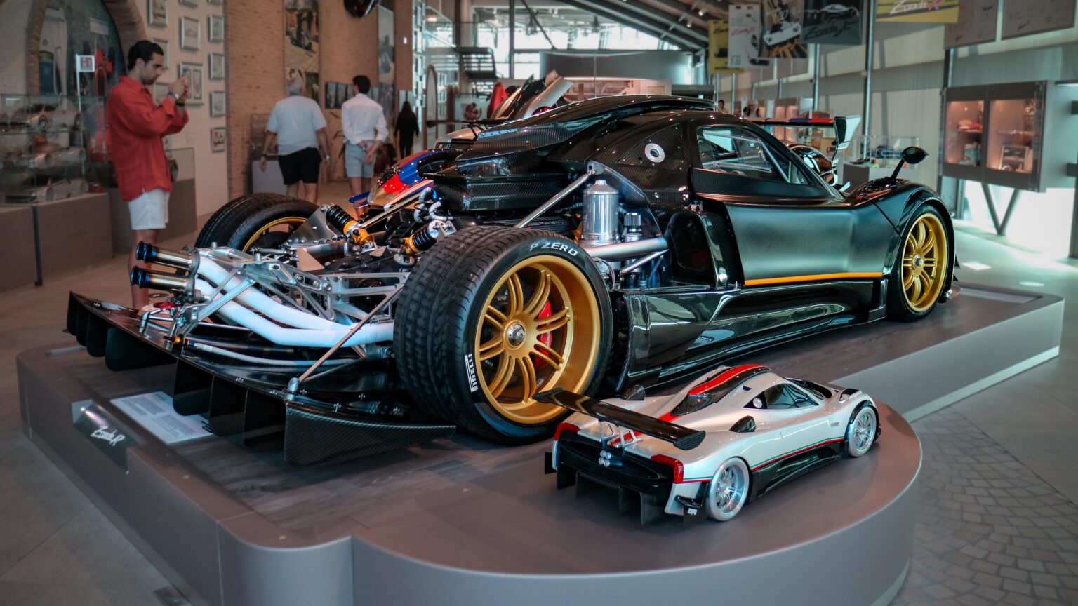 Pagani Zonda R