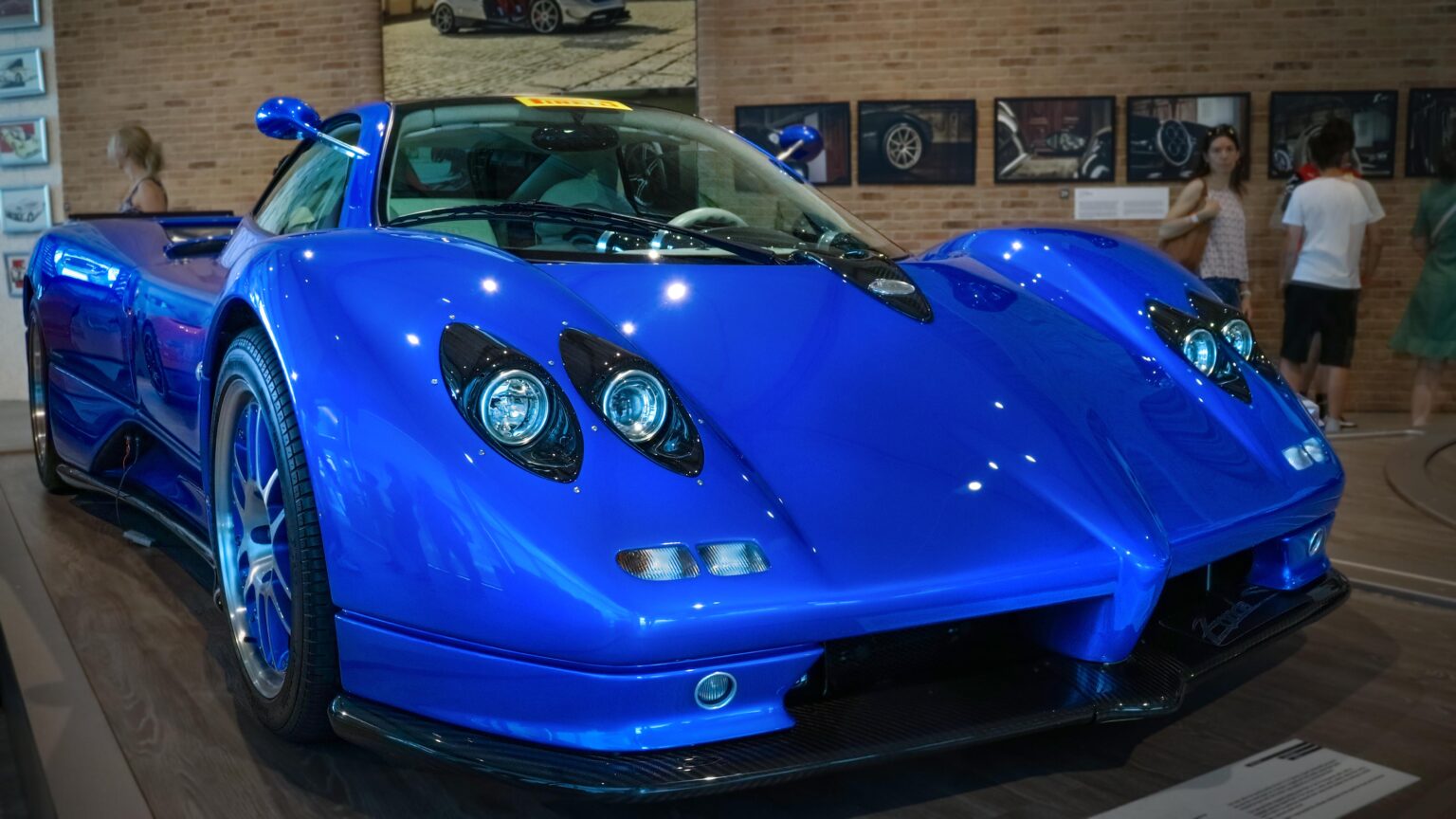 Pagani Zonda S 