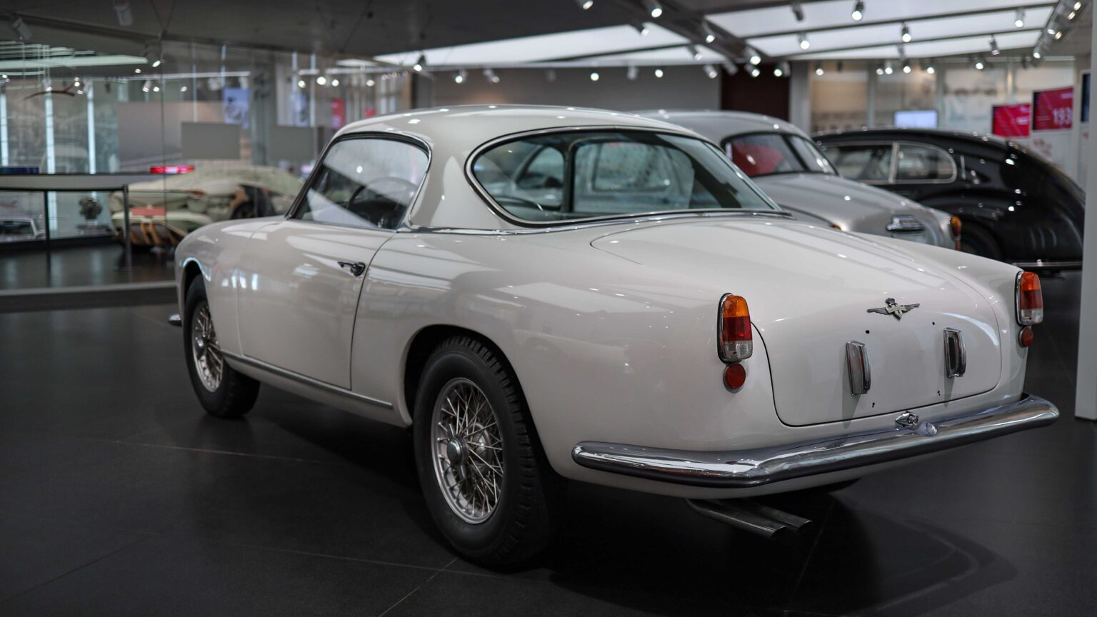 Alfa-Romeo-1900-Super-Sprint-Coupe-rear