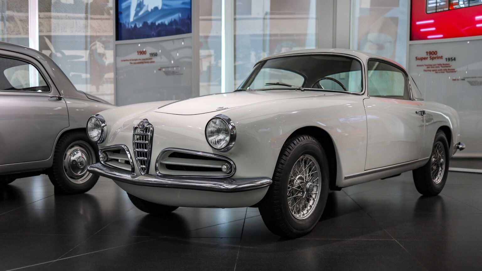Alfa-Romeo-1900-Super-Sprint-white