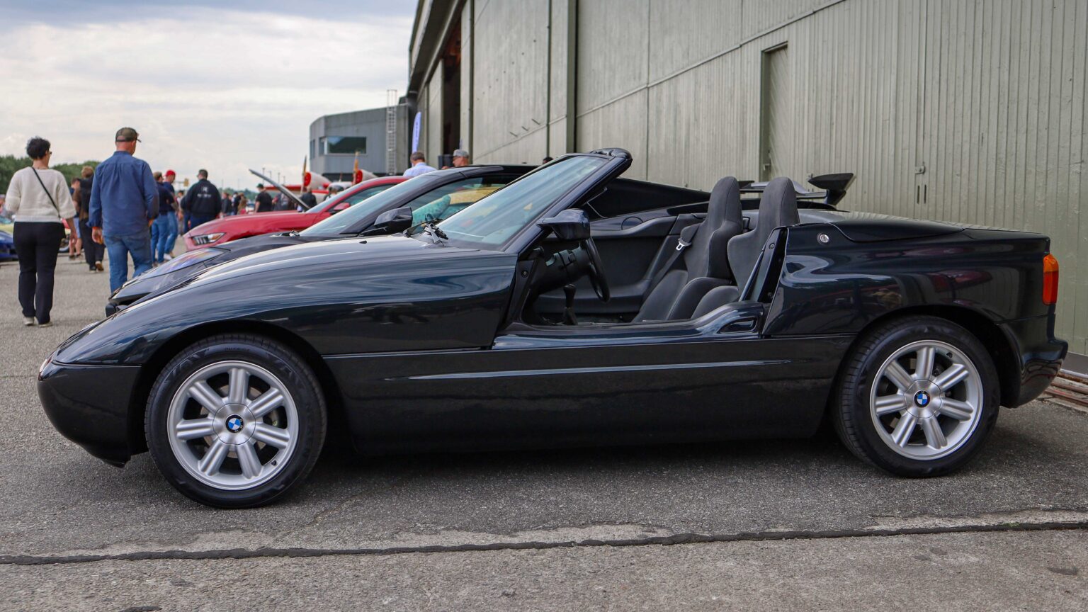BMW-Z1-side-profile