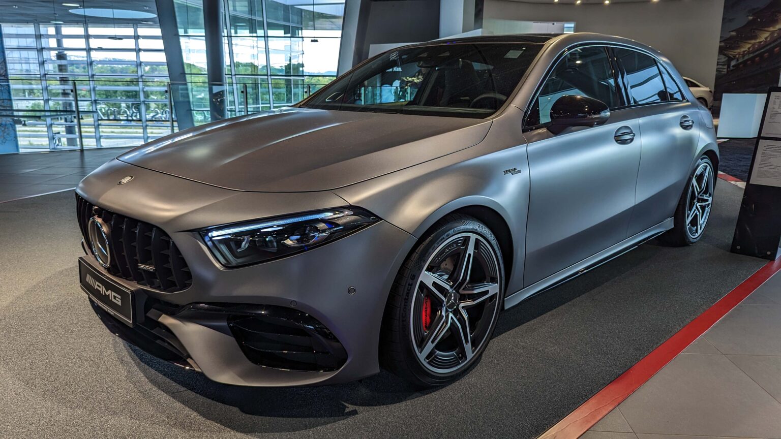 Mercedes-Benz-A45S-AMG-2024