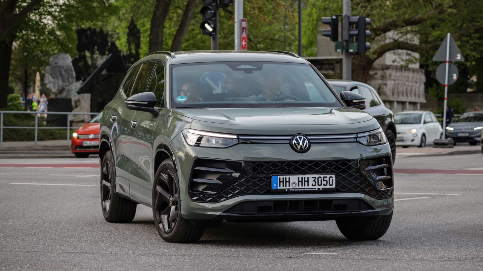 Volkswagen-Tiguan-R-Line-2026