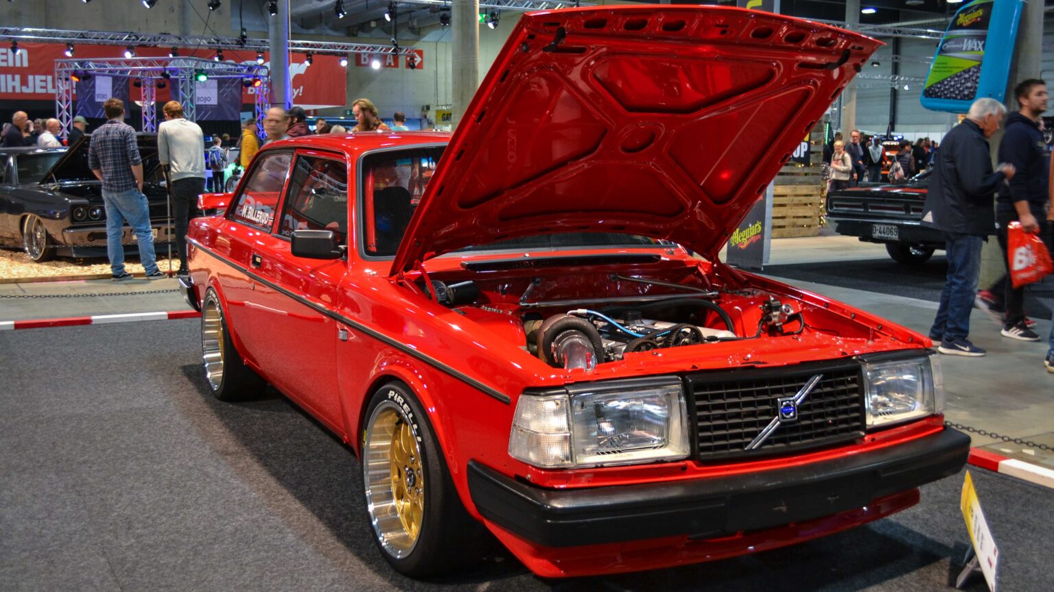 Volvo-242–by-Martin-Billerud