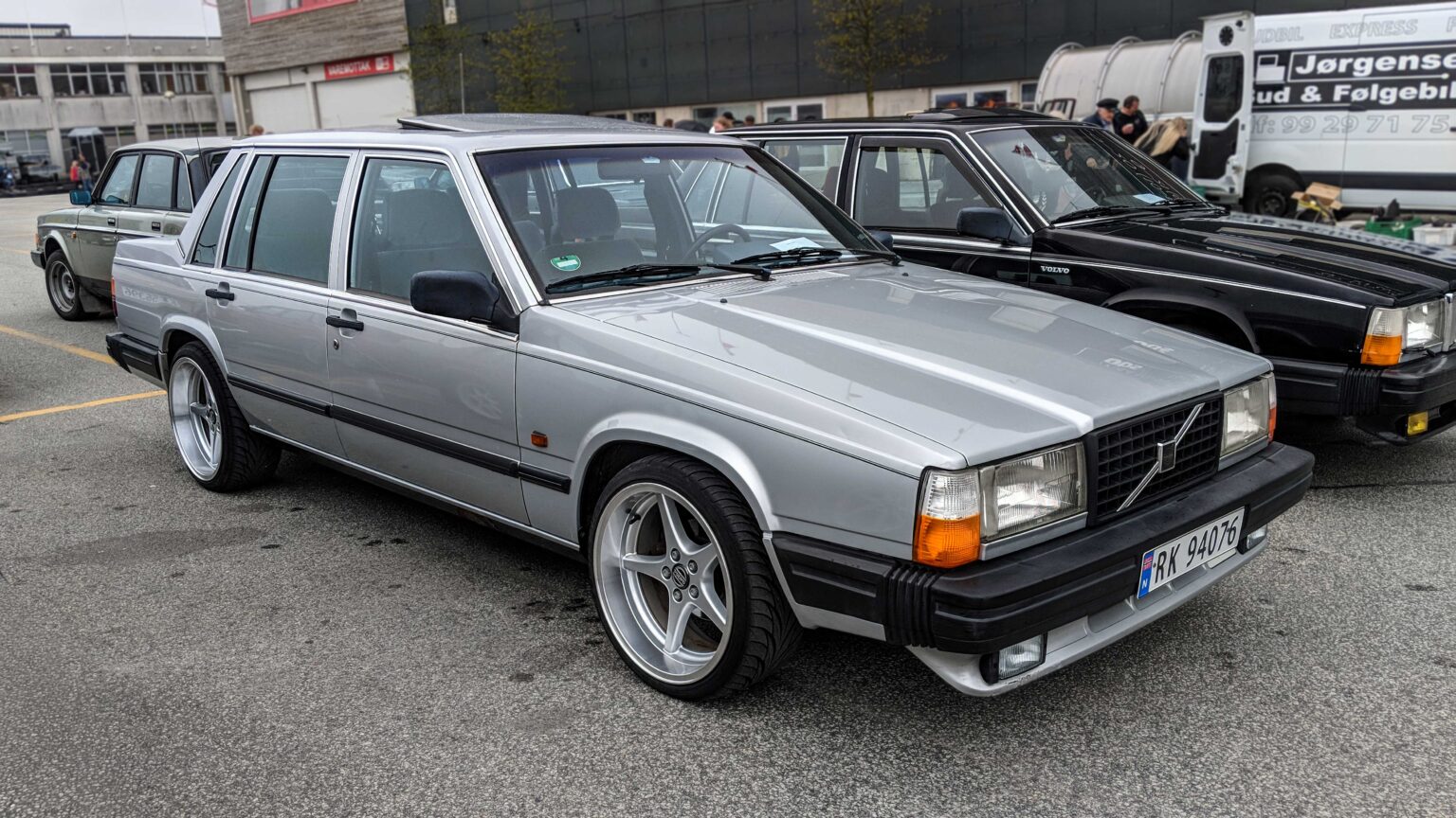 Volvo-740-GLE-1985