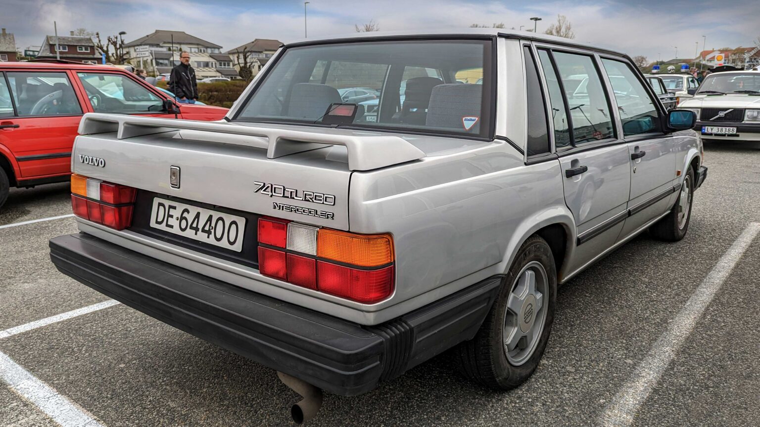 Volvo-740-Turbo-1986