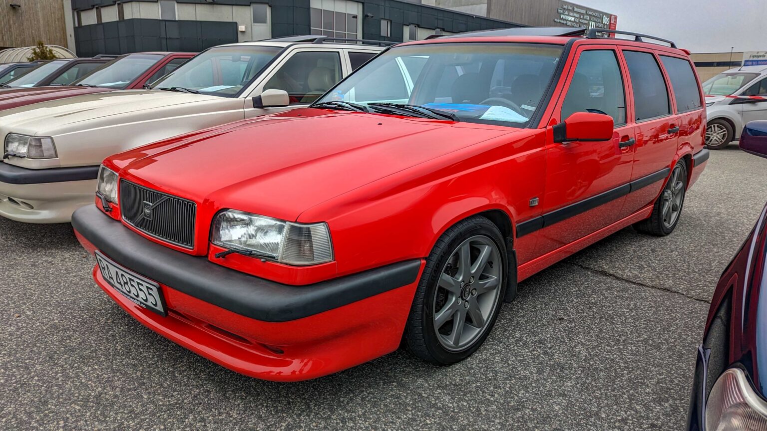 Volvo-850-R-Estate-1996