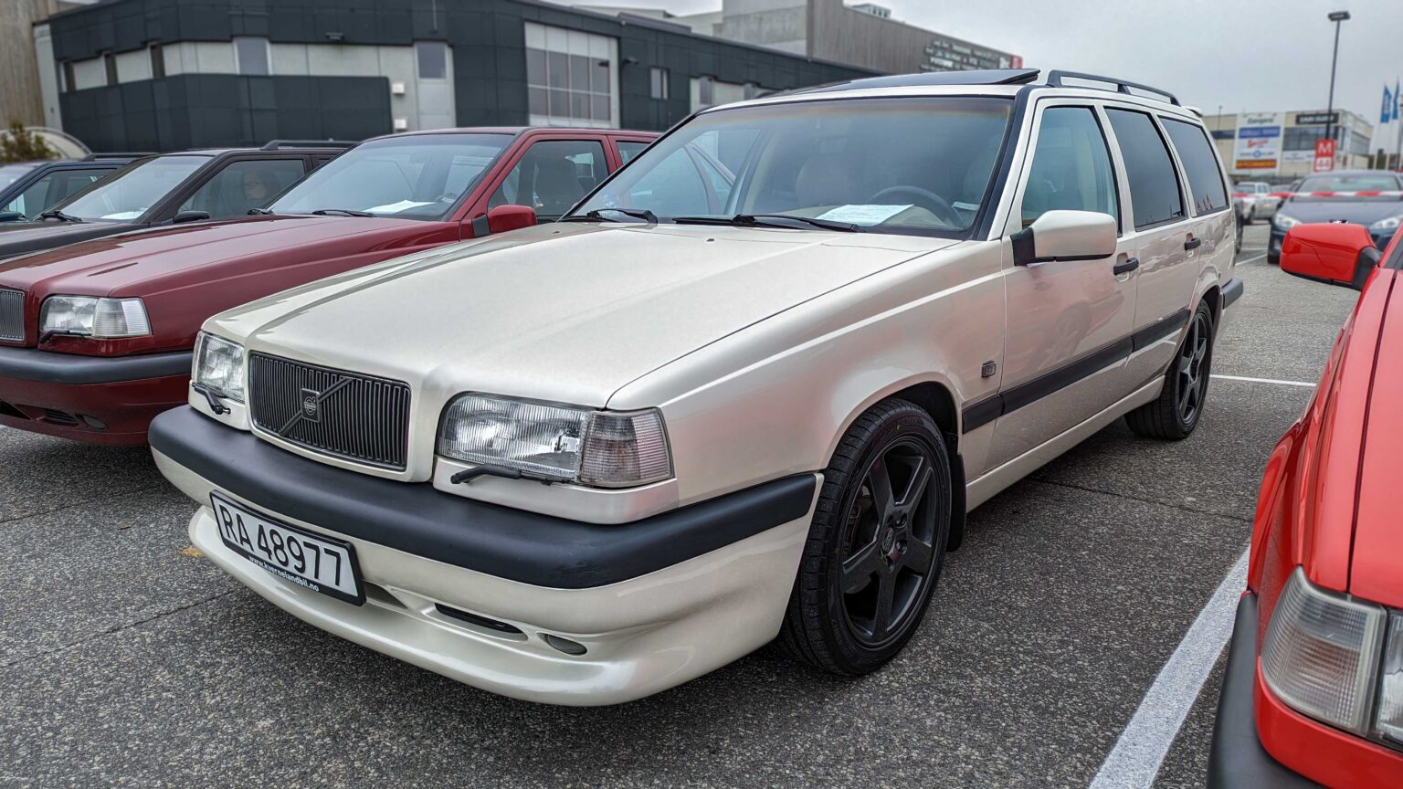 Volvo-850-T5-Estate-1996
