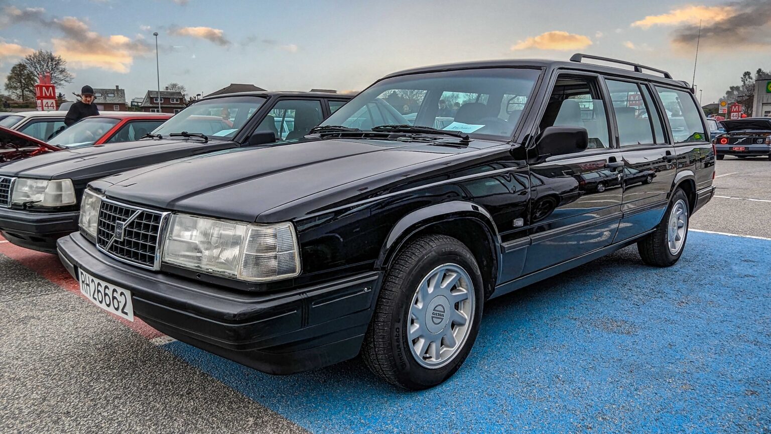 Volvo-940-Estate-1995