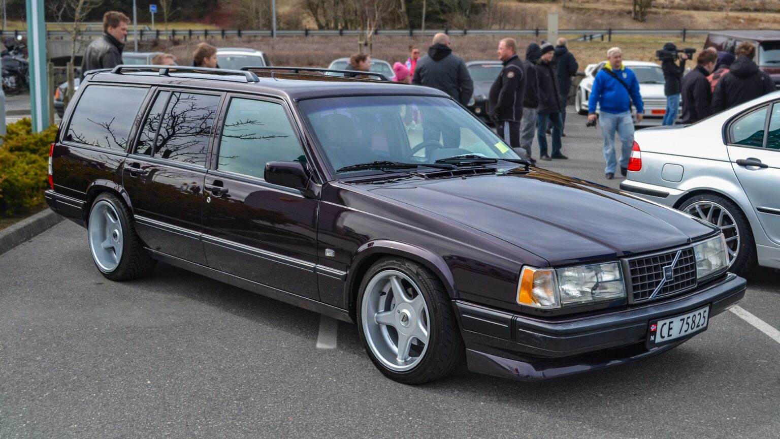Volvo-945-LT-Estate-1997
