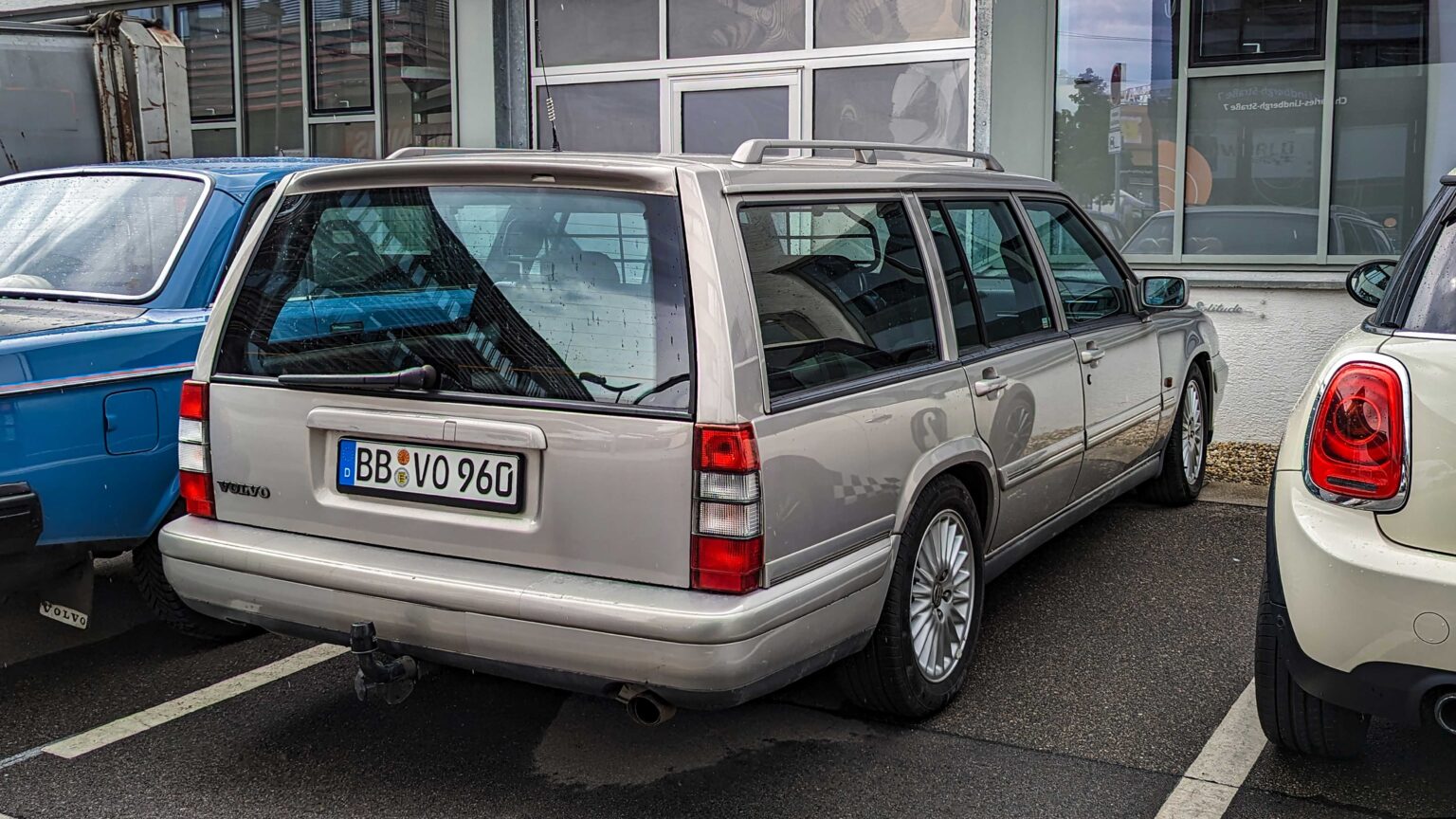 Volvo-960-Estate