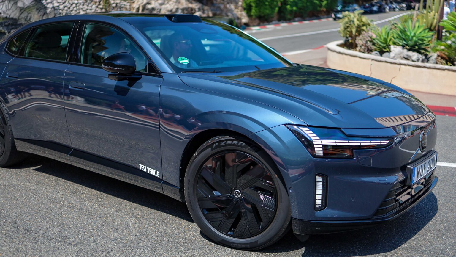 Volvo-EX-90-Test-Vehicle-2025