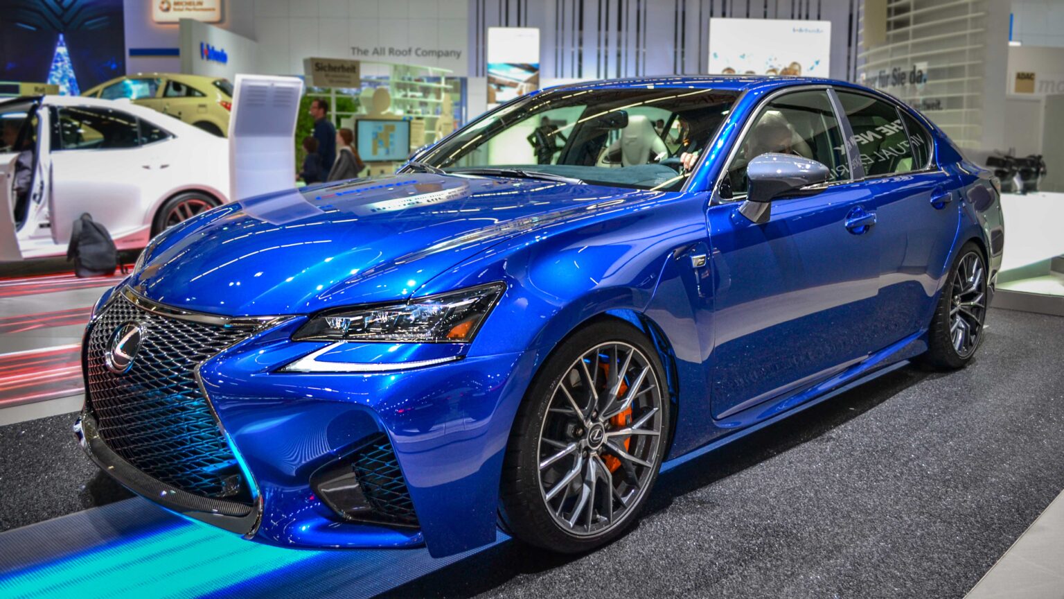 Lexus-GS-F-blue