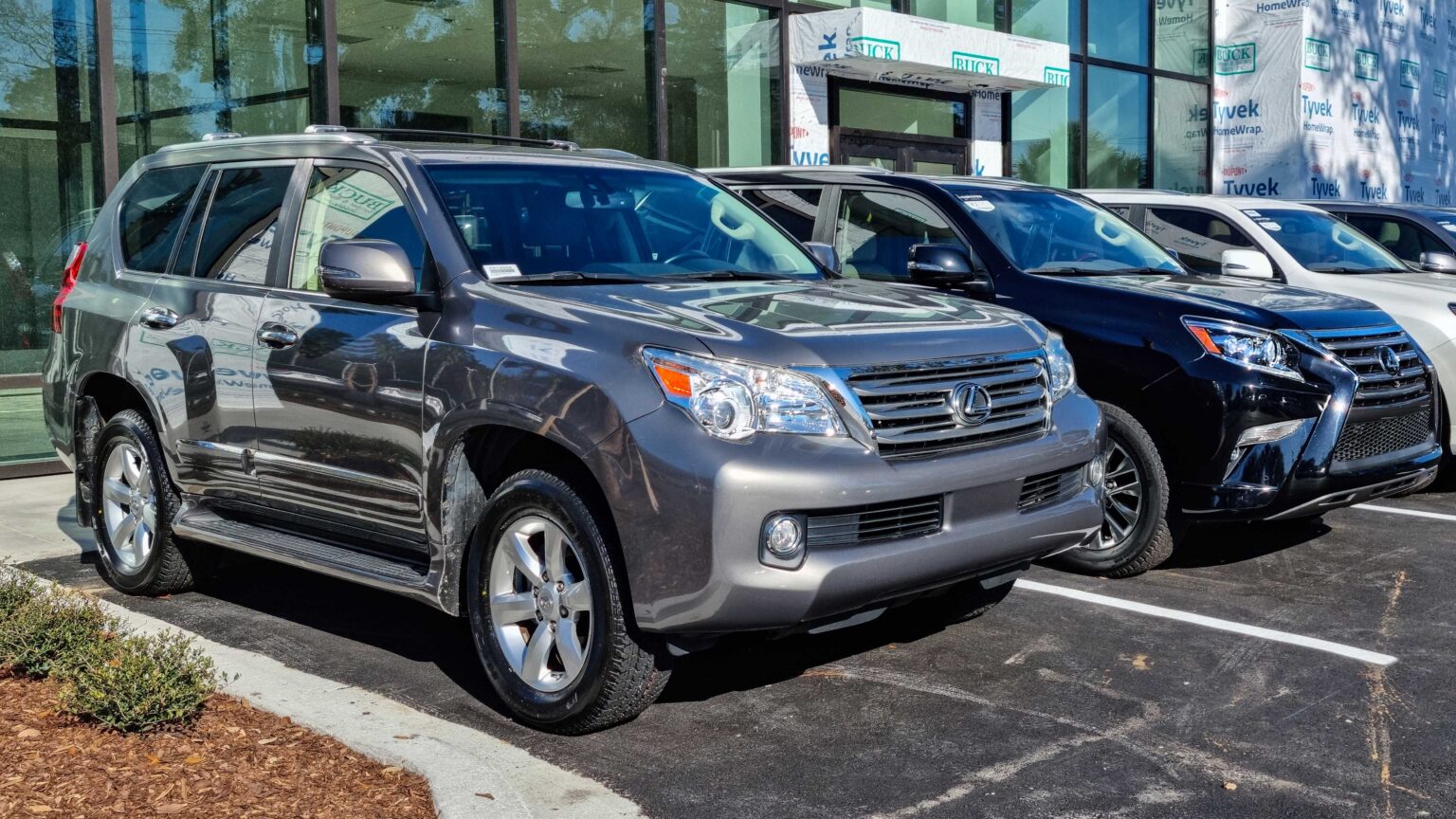 Lexus-GX-front