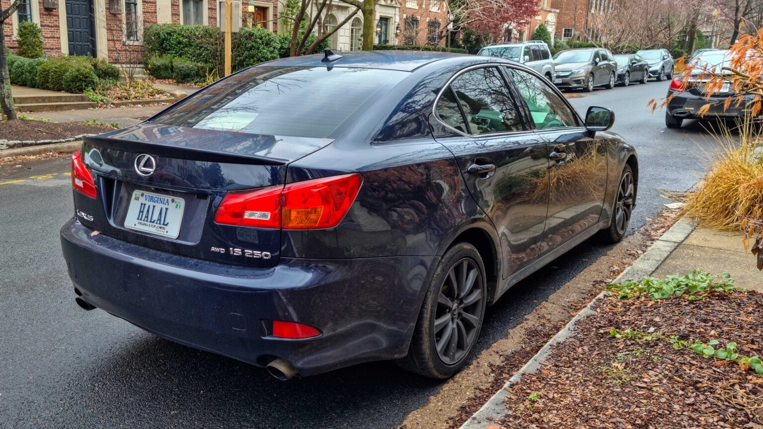 Lexus-IS-250-Halal