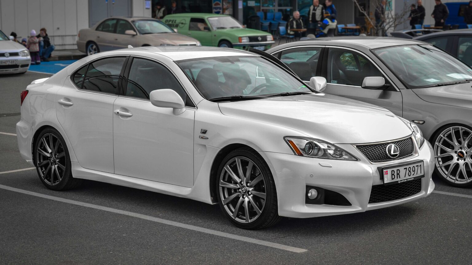 Lexus-IS-F-white