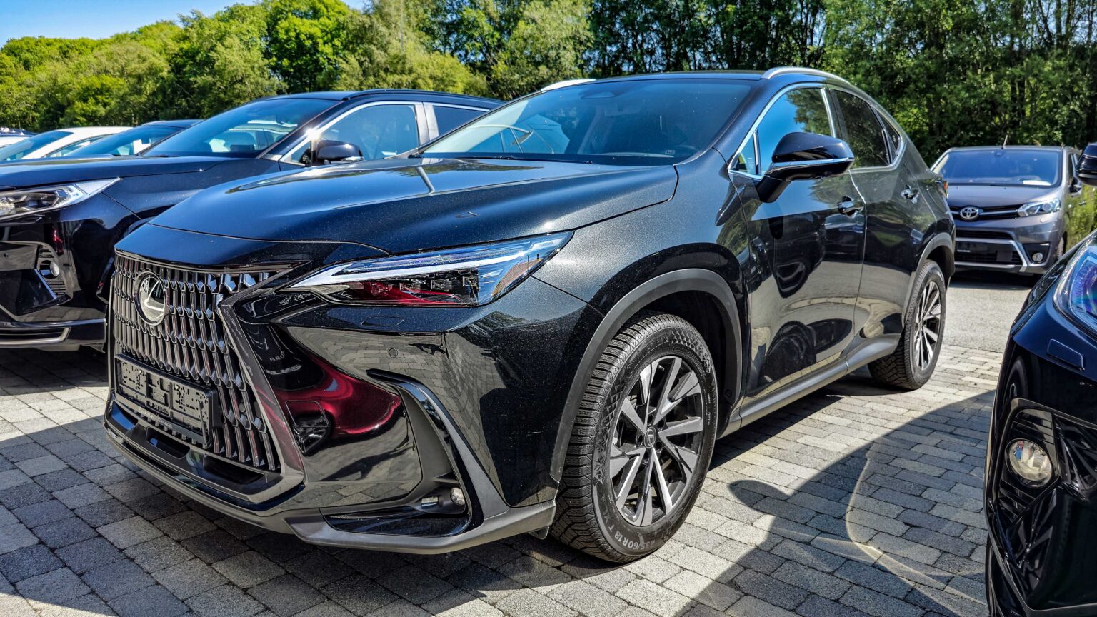 Lexus-NX-2024