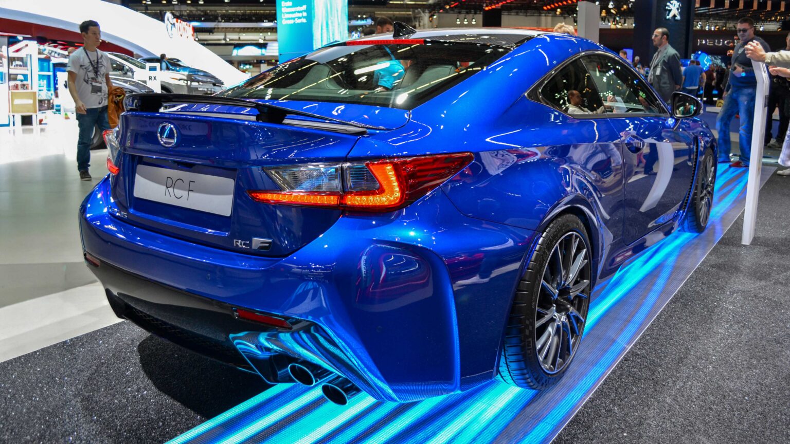 Lexus-RC-F-blue