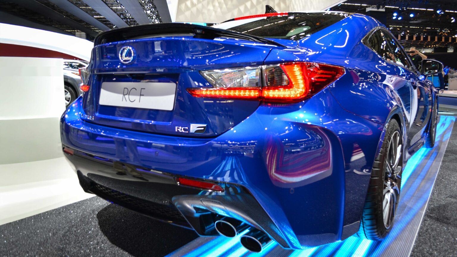 Lexus-RC-F-blue-rear