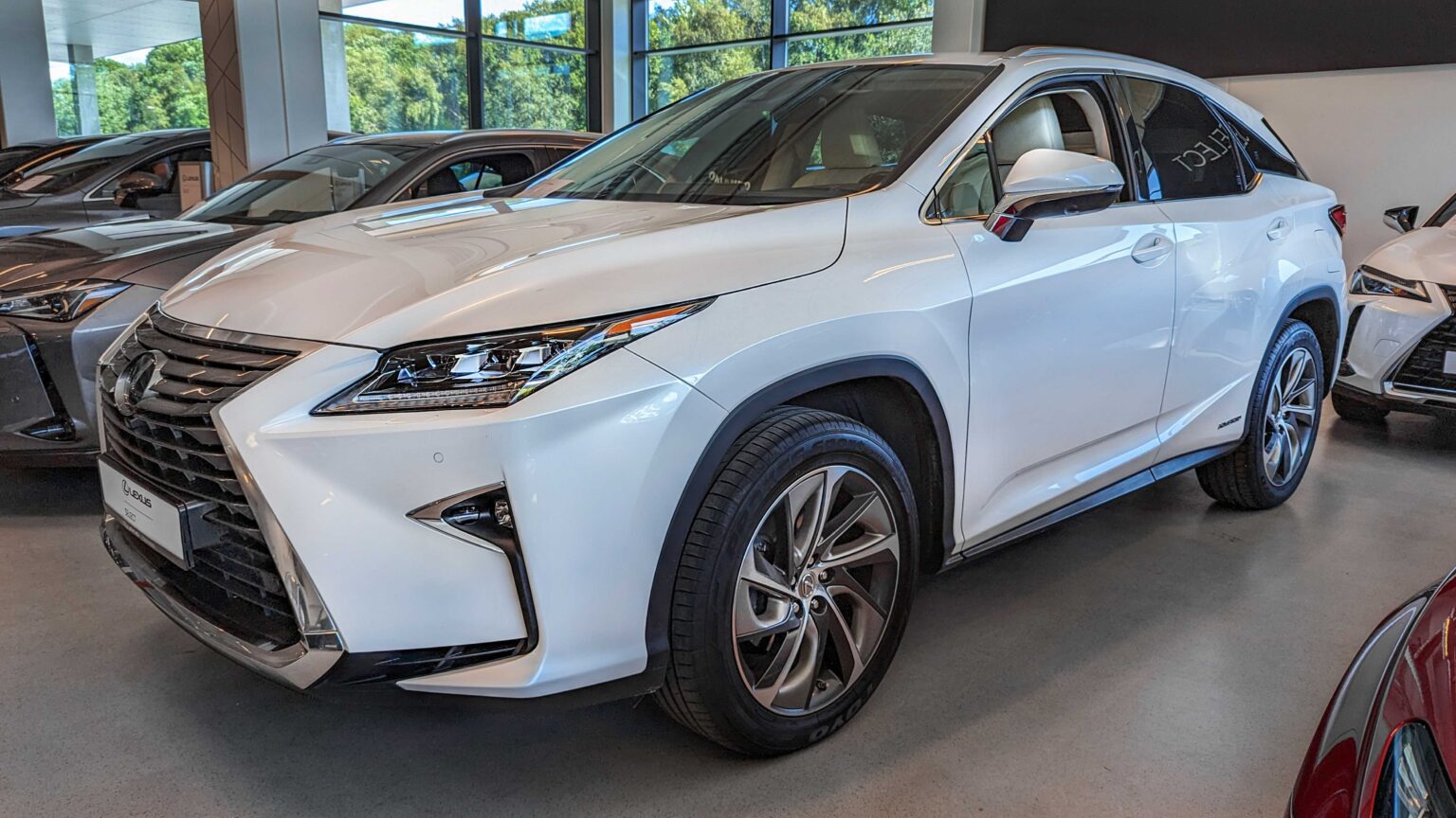 Lexus-RX-450h-Luxury