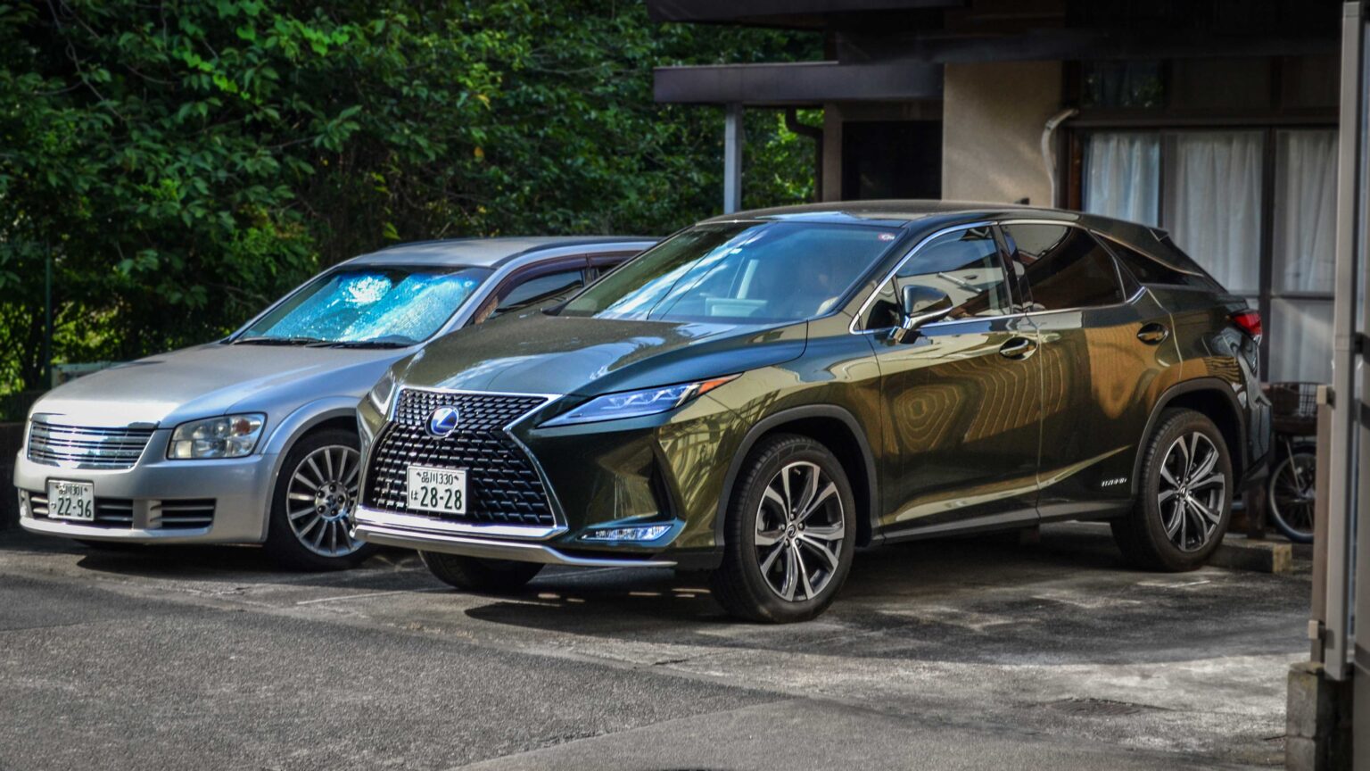 Lexus-RX-450h-in-Japan