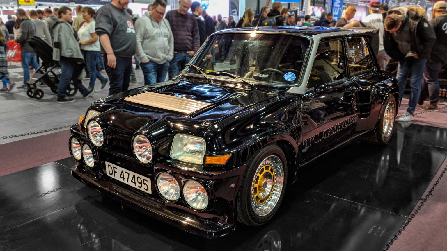 Renault-5-Turbo-2-black