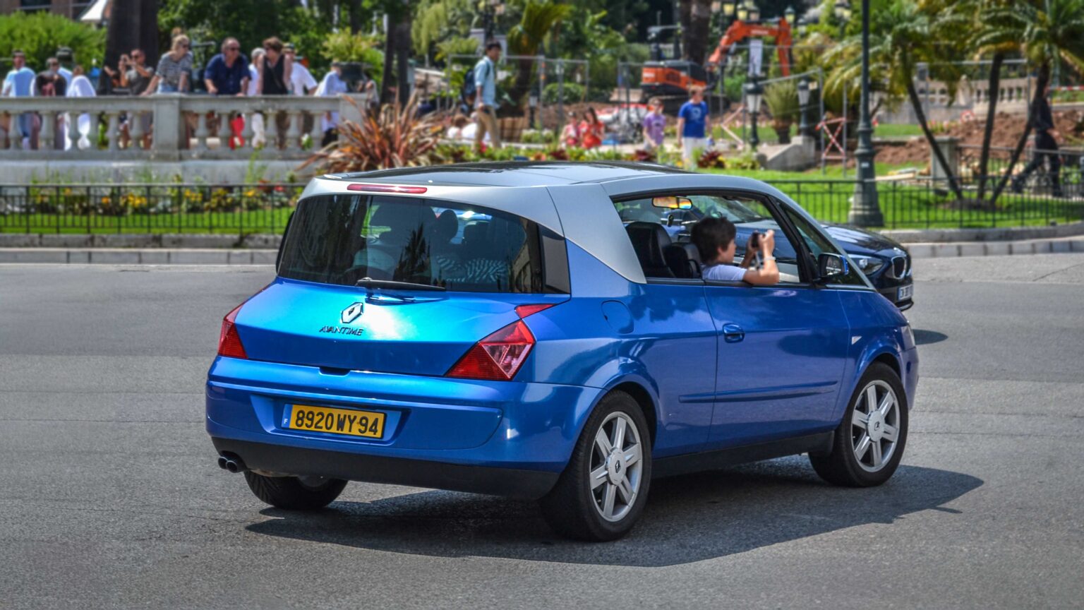 Renault-Avantime-blue