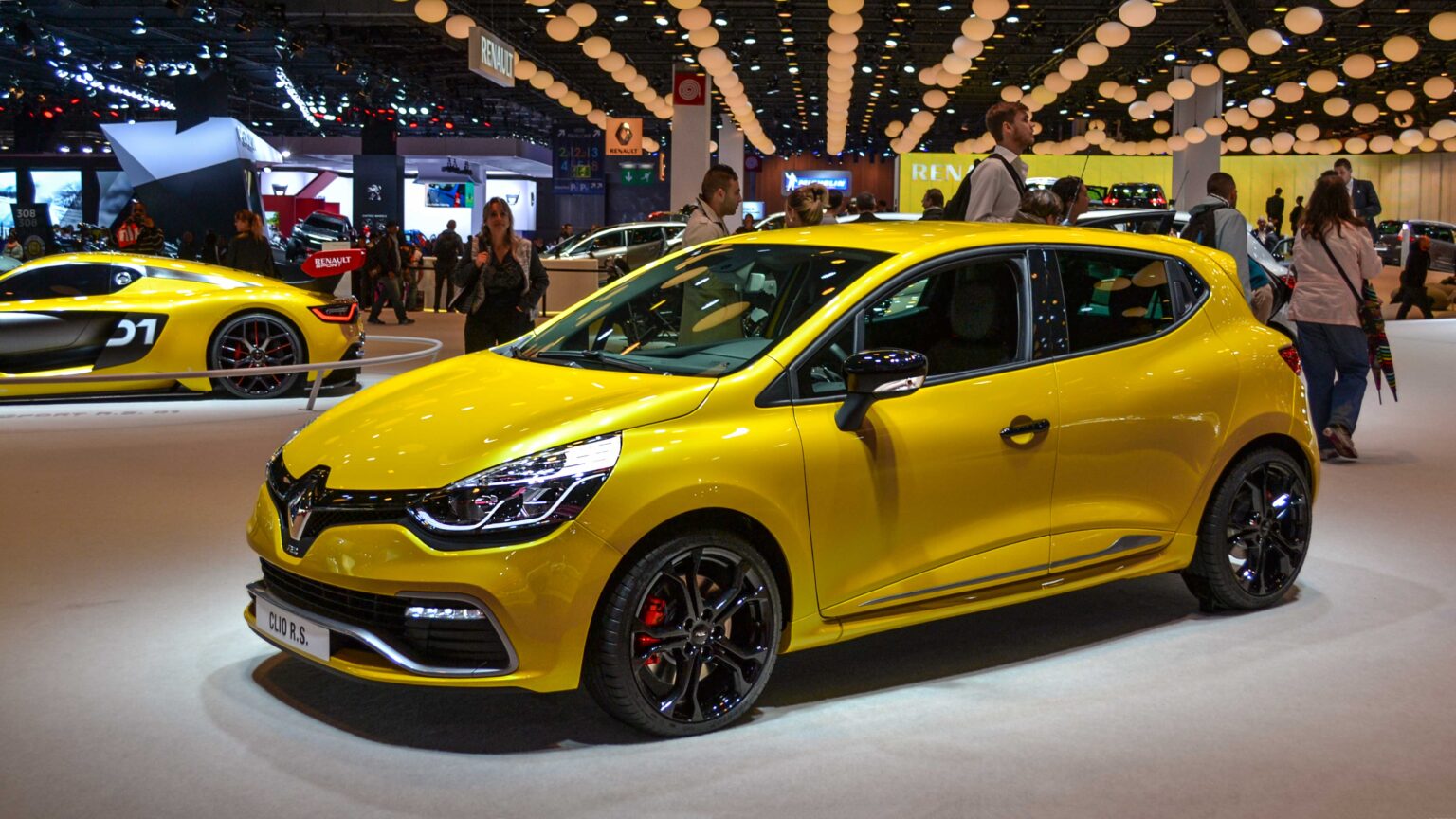 Renault-Clio-RS-at-IAA-Paris-2014