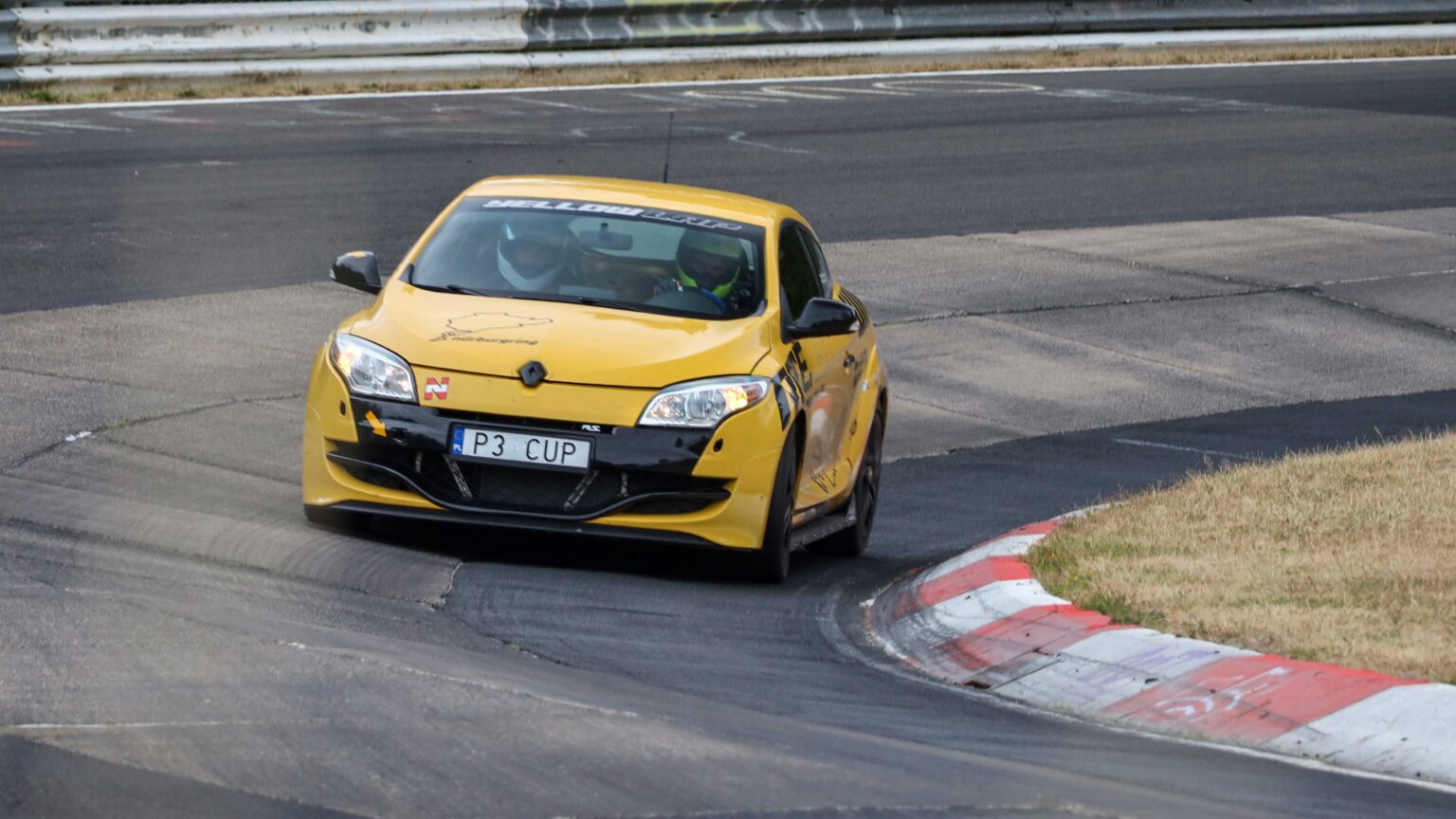 Renault-Megane-Coupe-RS-CUP