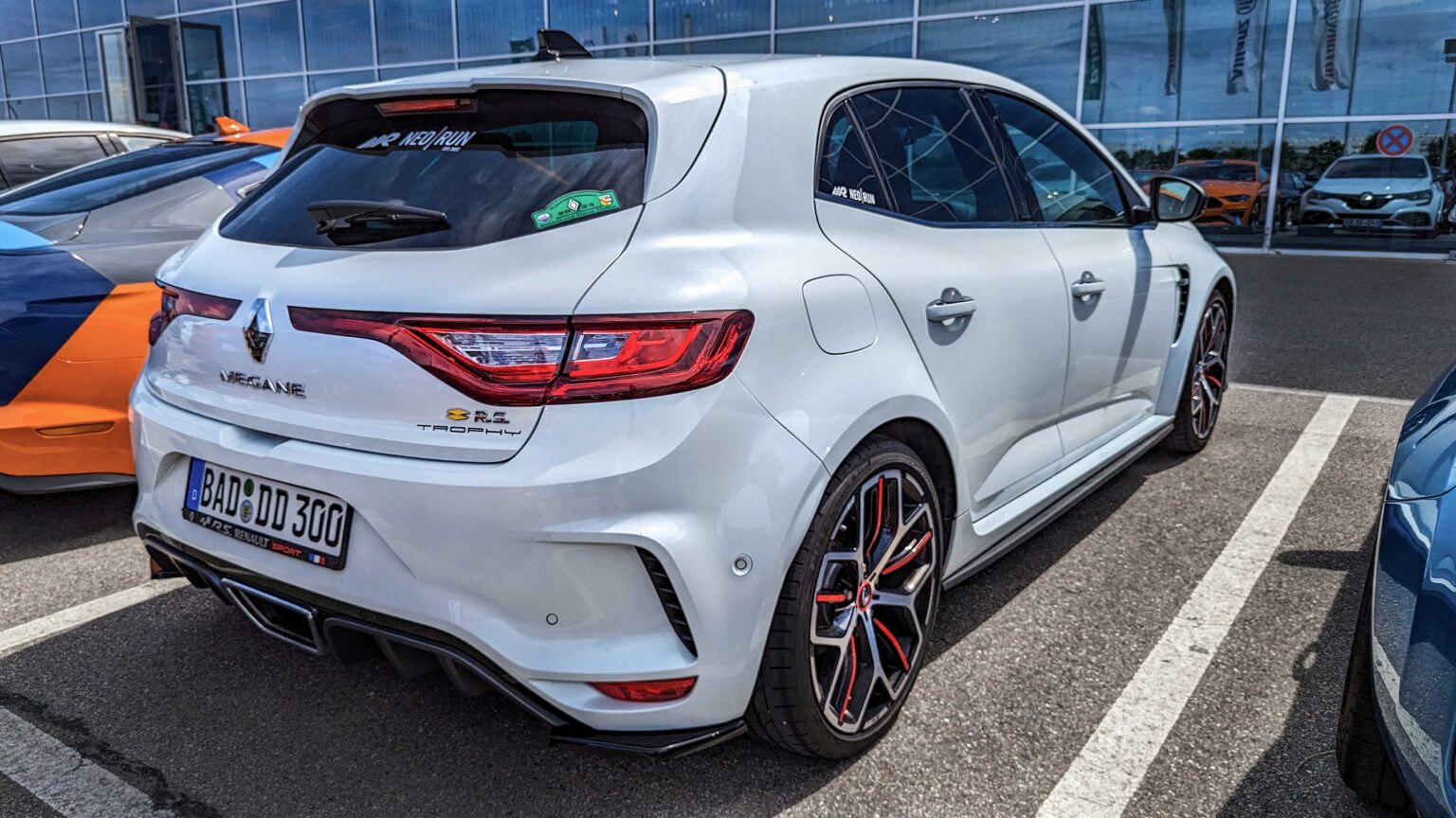 Renault-Megane-RS-Trophy