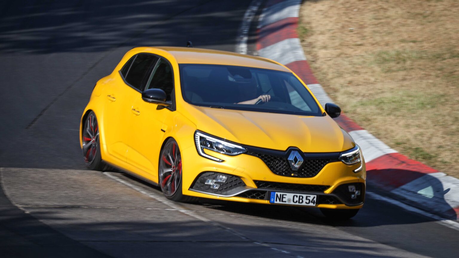 Renault-Megane-RS-at-Nurburgring