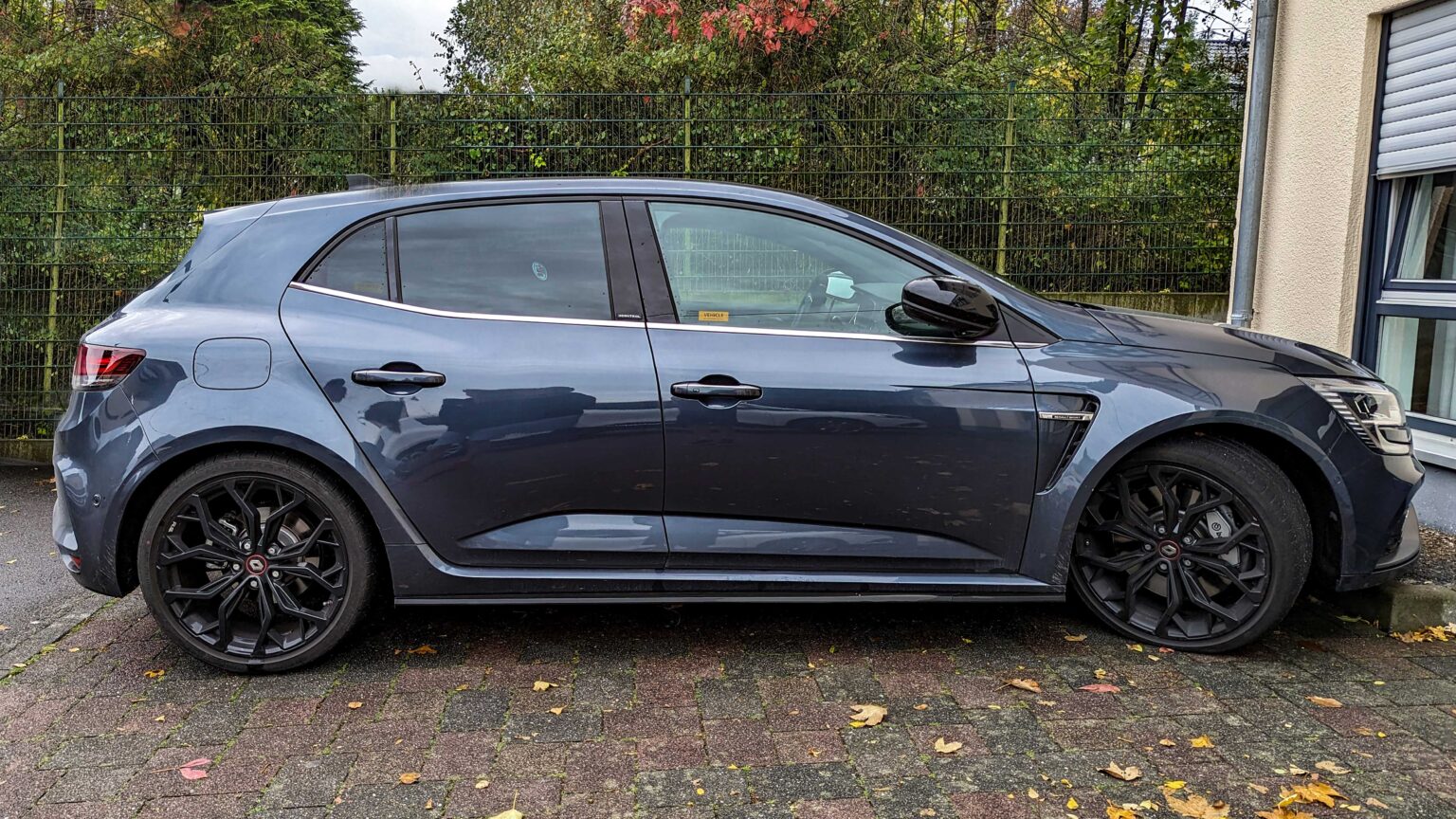 Renault-Megane-RS-side
